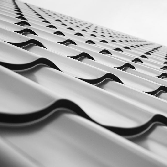 metal-shingles-roof-close-up-longview-tx